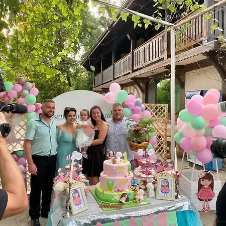 конна база и “макс” מלון 3*